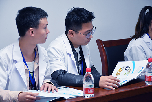 梧桐花叶俏 金凤枝头绕 ——重庆三峡医药高等专科学校师生来我公司参观学习、开展教学见习活动