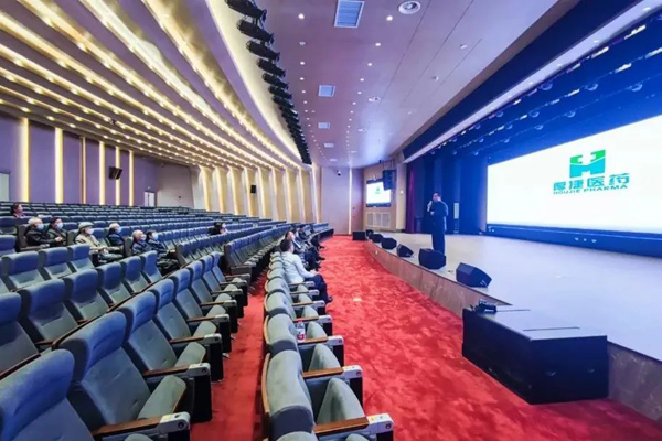 厚捷简讯丨万州区“四大家”离退休领导干部以及区政协领导等一行人来我司调研参观