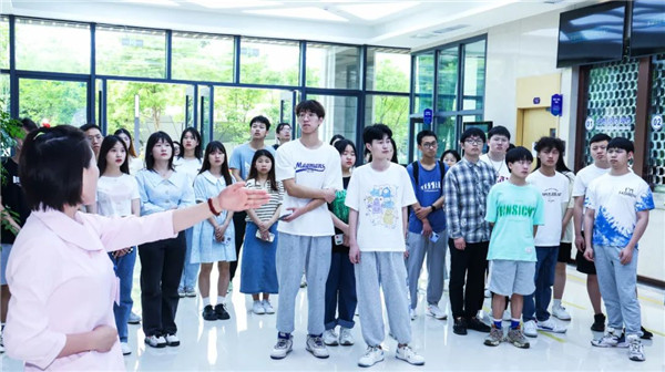 校企交流丨重庆三峡医药高等专科学校师生一行到我司实地参观 交流学习