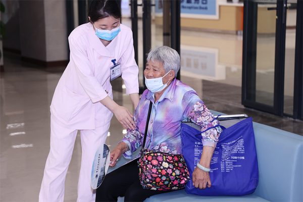 单日接诊近千人:重庆全域肿瘤医院今日全面开诊
